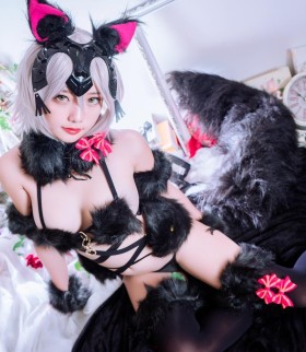 https://timthumb.119988.xyz/123.php?h=322.57&w=280.5&src=Messie Huang - NO.04 Jeanne Alter Wolf [22P] - 图屋屋